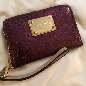 Micheal Kors wristlet wallet NWOT
